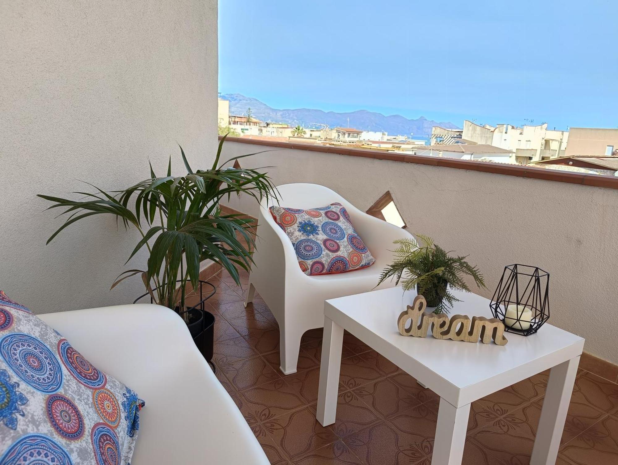 " Limoncello" Appartamento A 150 M Dal Mare ! Perfetto Per Famiglie E Coppie Alcamo Exteriör bild